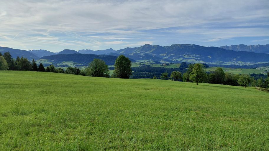 Blick Richtung Rotenberg und Winterstaudenkamm