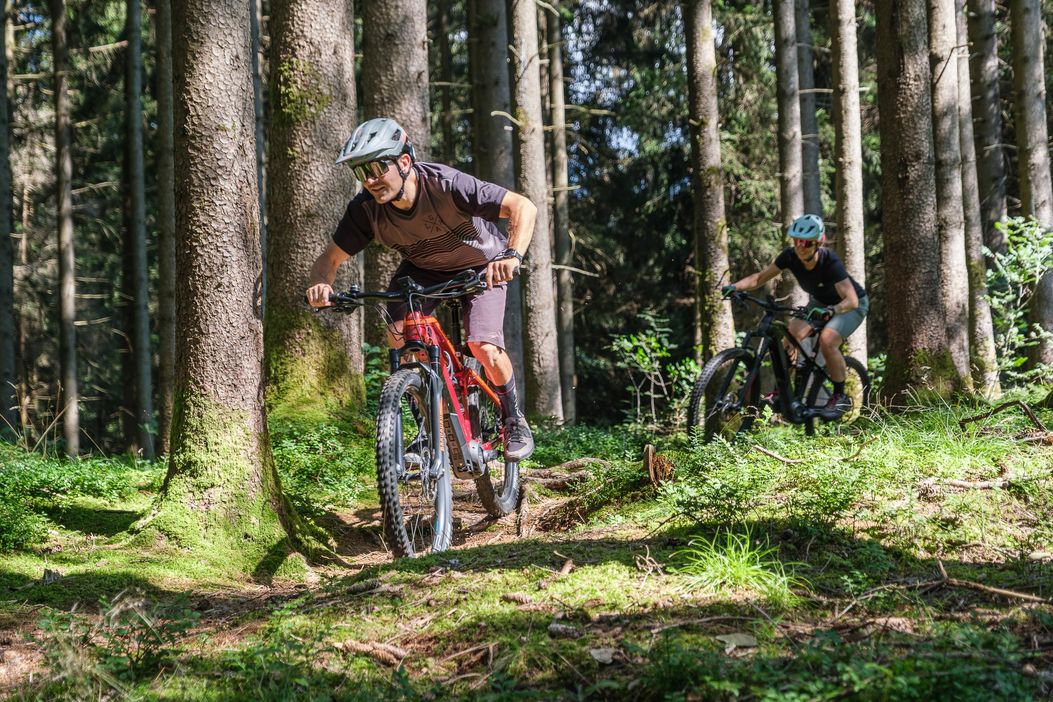 aktiv_e-mountainbike (2) © Sonnenalp Resort