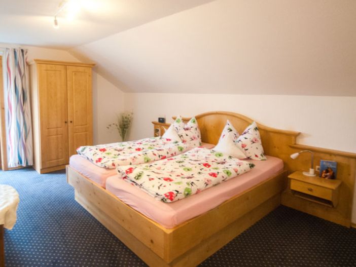 schlafzimmer483166