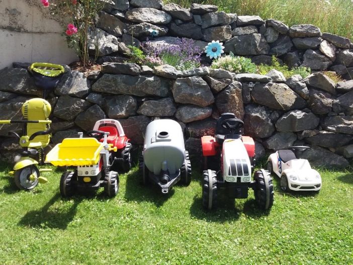 Unser Fuhrpark für die Kinder
