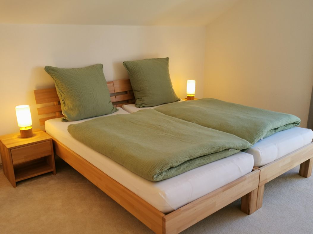 Schlafzimmer 2 (Kinder) - Doppelbett