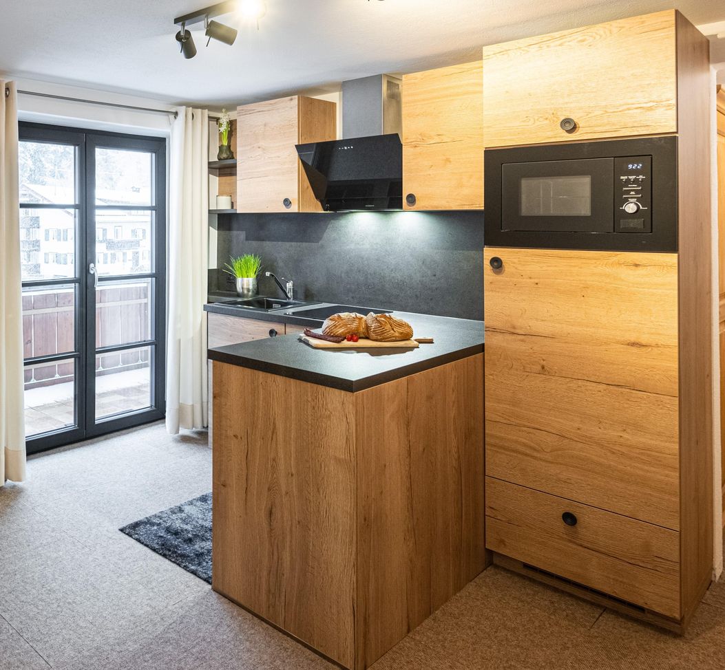 Kompakt&hochwertig: voll ausgestattete Küchenzeile