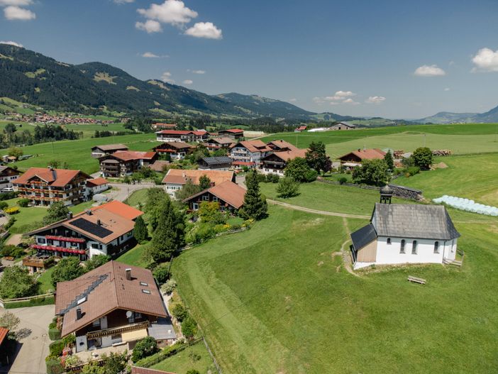 Haus und Kapelle