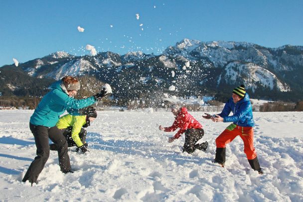Schneeballschlacht