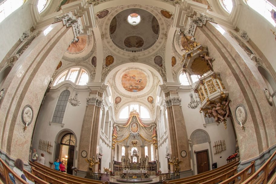 Innenraum Kirche St. Mang