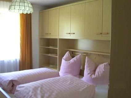 Schlafzimmer 2 von Wohnung 2