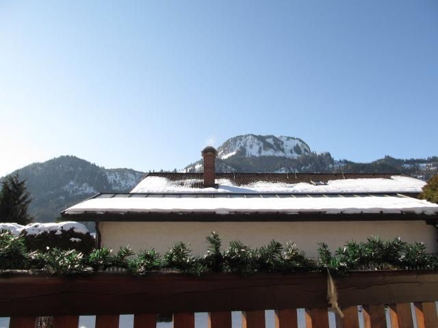 Blick vom Balkon auf das Imberger Horn im Winter